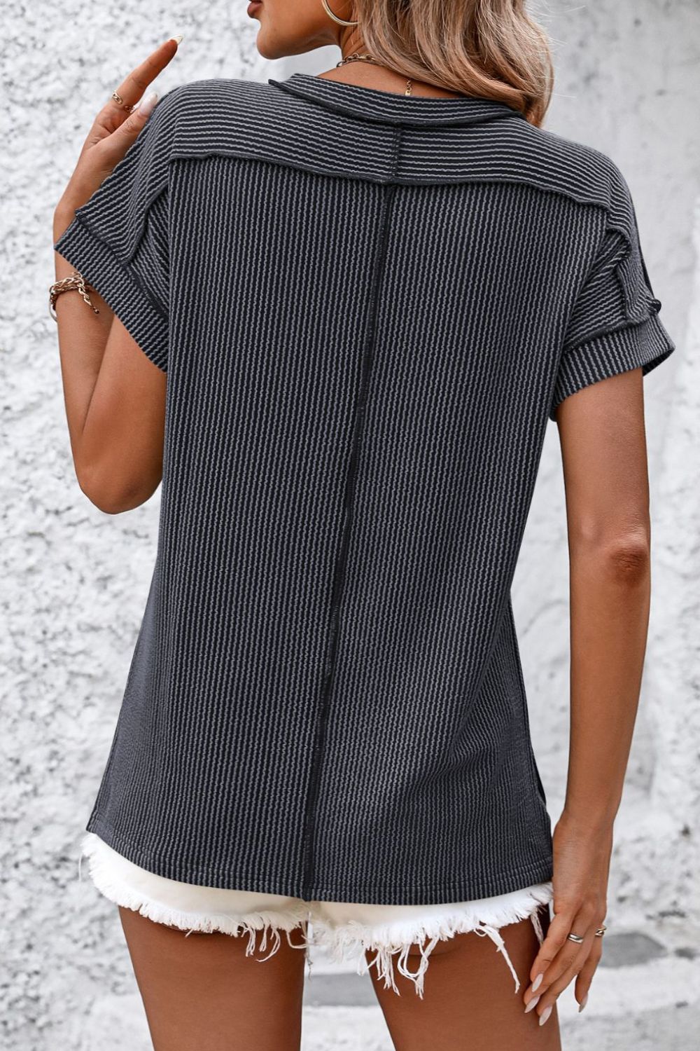 Casual Striped T-Shirt with Ribbed Design | Comfortable Fit for Everyday Wear