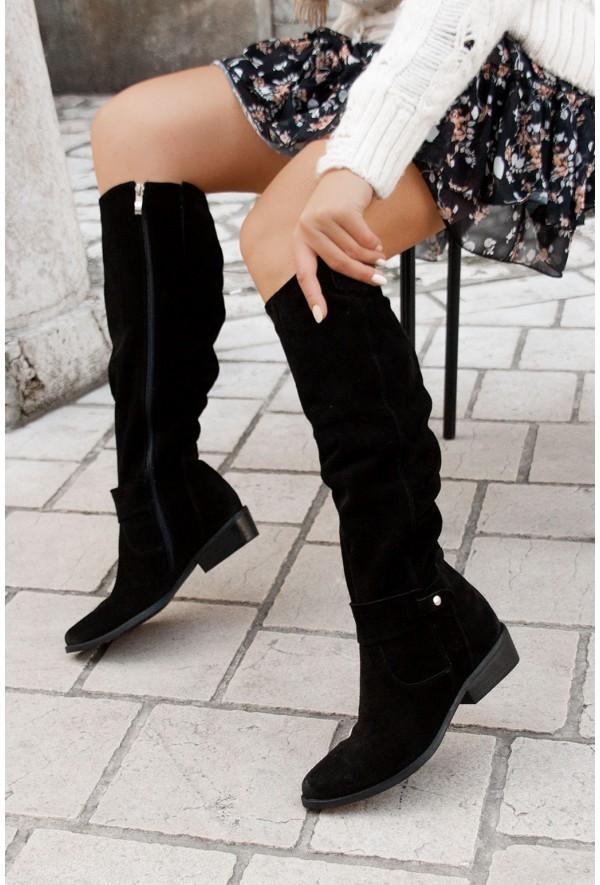 Chic Black Women's Knee High Winter Boots with Slouchy Design 3