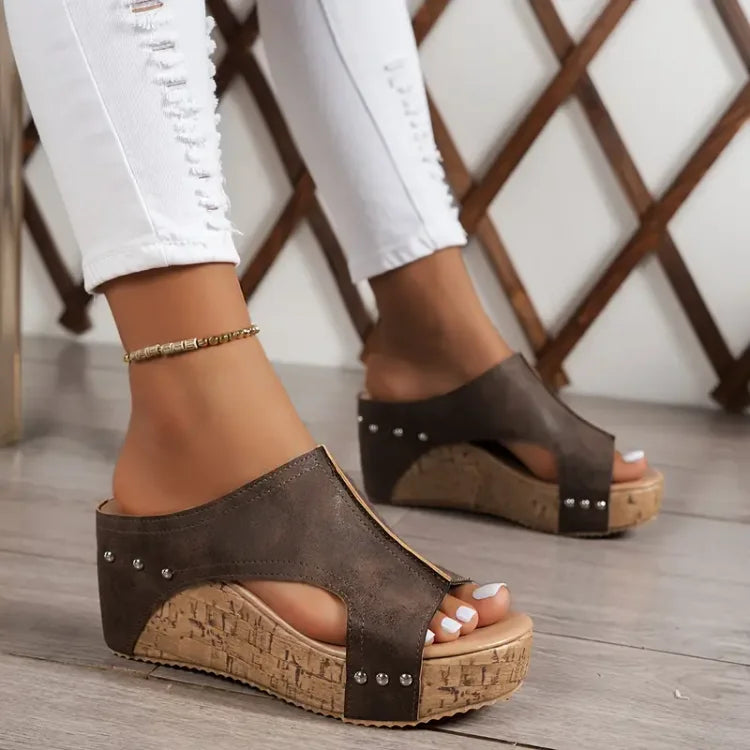 Comfort Step | Women's Sandals with Cushioned Footbed | Ergonomic Design for All-Day Comfort