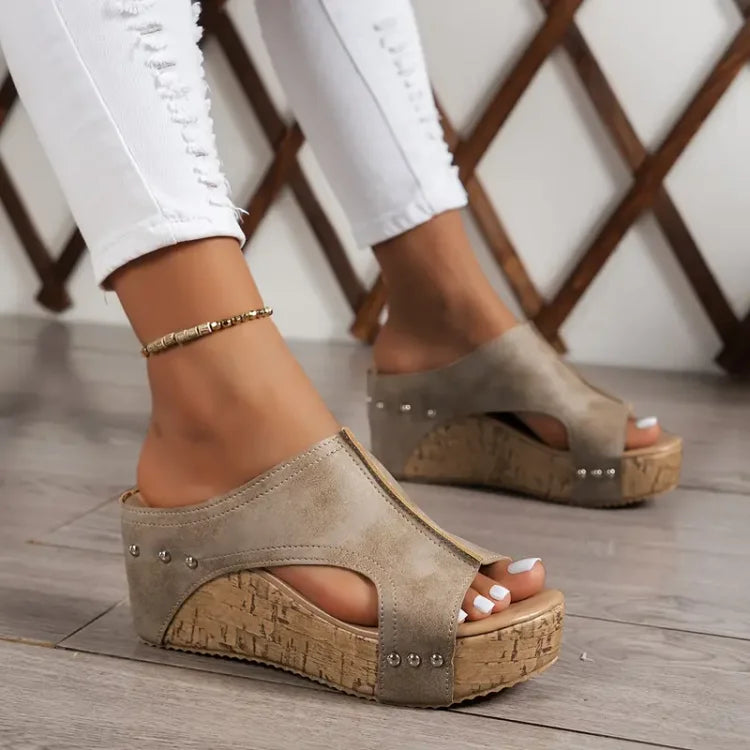 Comfort Step | Women's Sandals with Cushioned Footbed | Ergonomic Design for All-Day Comfort