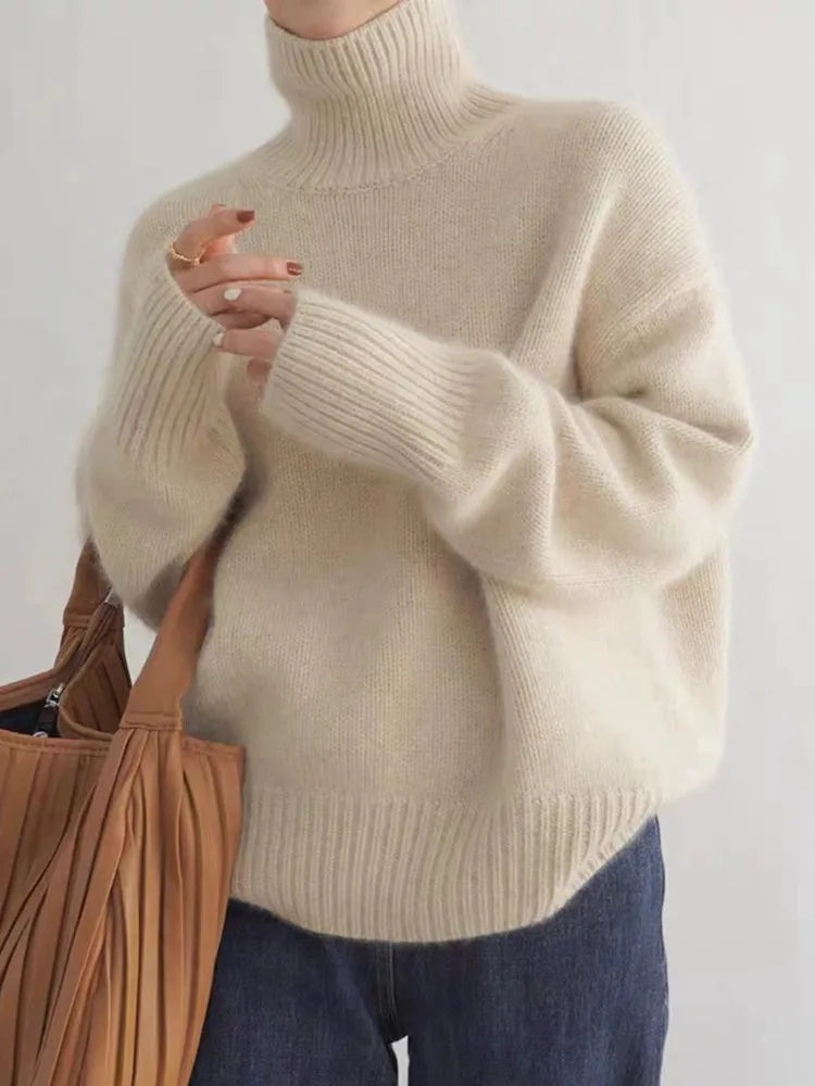 Cozy Turtleneck Sweater for Women in Oversized Fit - Warm & Stylish Layering Essential 1