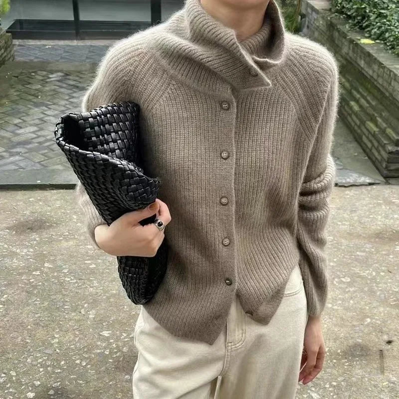 Elegant Collection | Women's Cardigan Sweater with Classic Knitted Design | Warm Wool-Blend for Versatile Style 3