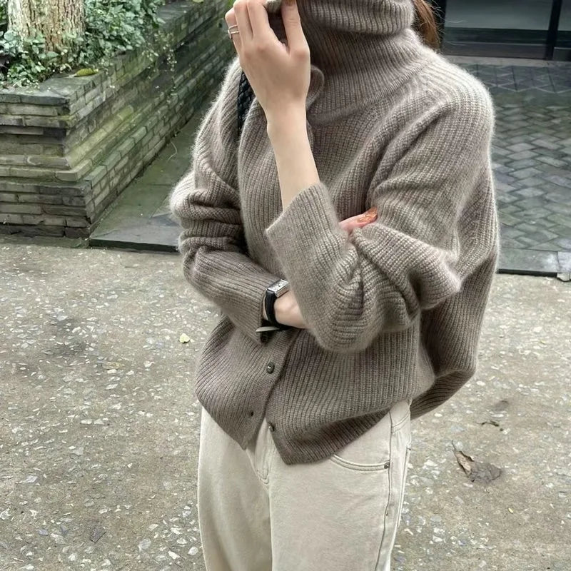 Elegant Collection | Women's Cardigan Sweater with Classic Knitted Design | Warm Wool-Blend for Versatile Style 4