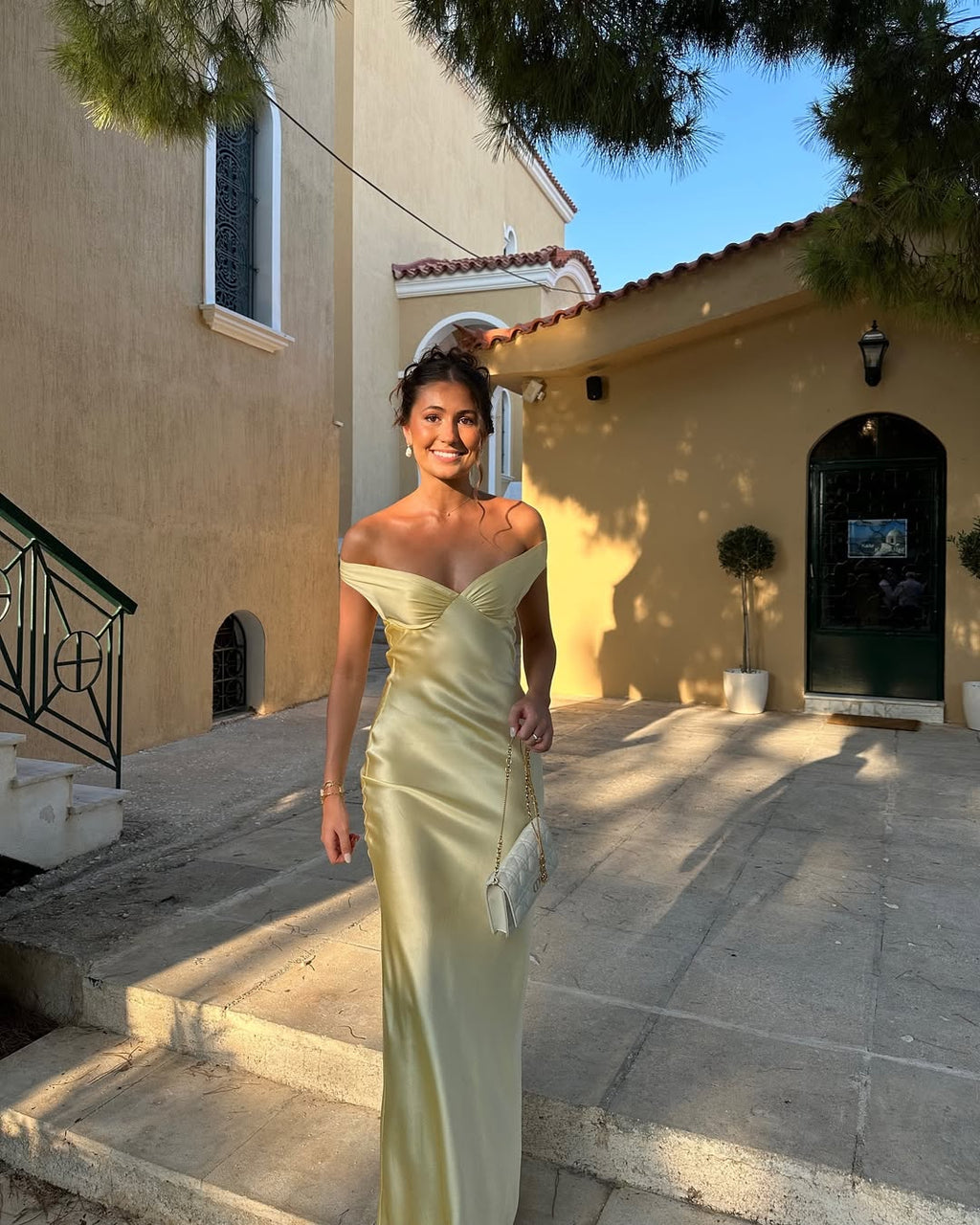 Elegant Evening Gown | Off-Shoulder Lace Design with Sculpted Bodice | Flattering Fit for Formal Events