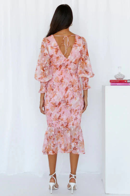 Elegant Floral Dress | Women's Wedding Guest Dress with Flattering Silhouette | Perfect for Summer Events