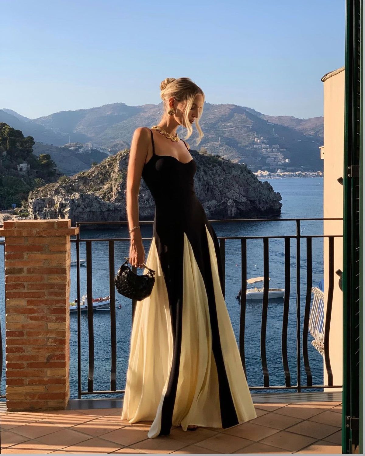 Elegant Lace Maxi Dress | Women's Dress with Sculpting Paneled Design for All-Day Comfort