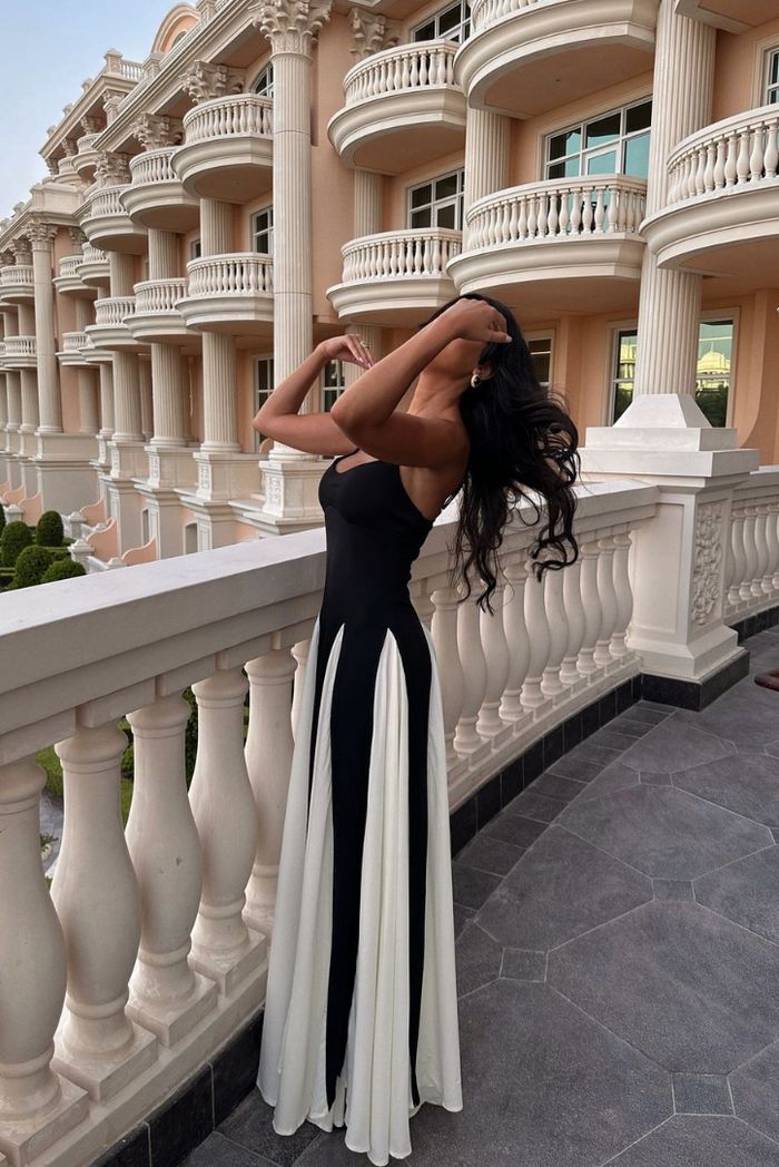 Elegant Lace Maxi Dress | Women's Dress with Sculpting Paneled Design for All-Day Comfort