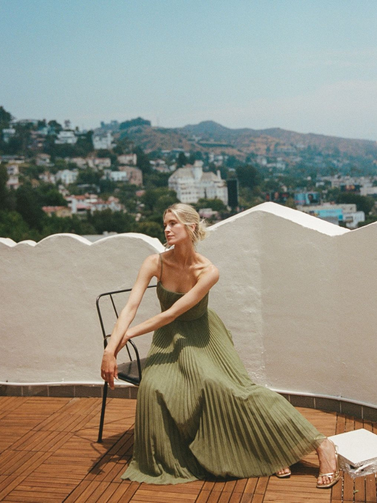 Elegant Maxi Dresses for Women with Pleated Design | Flattering Long Dress for Special Occasions