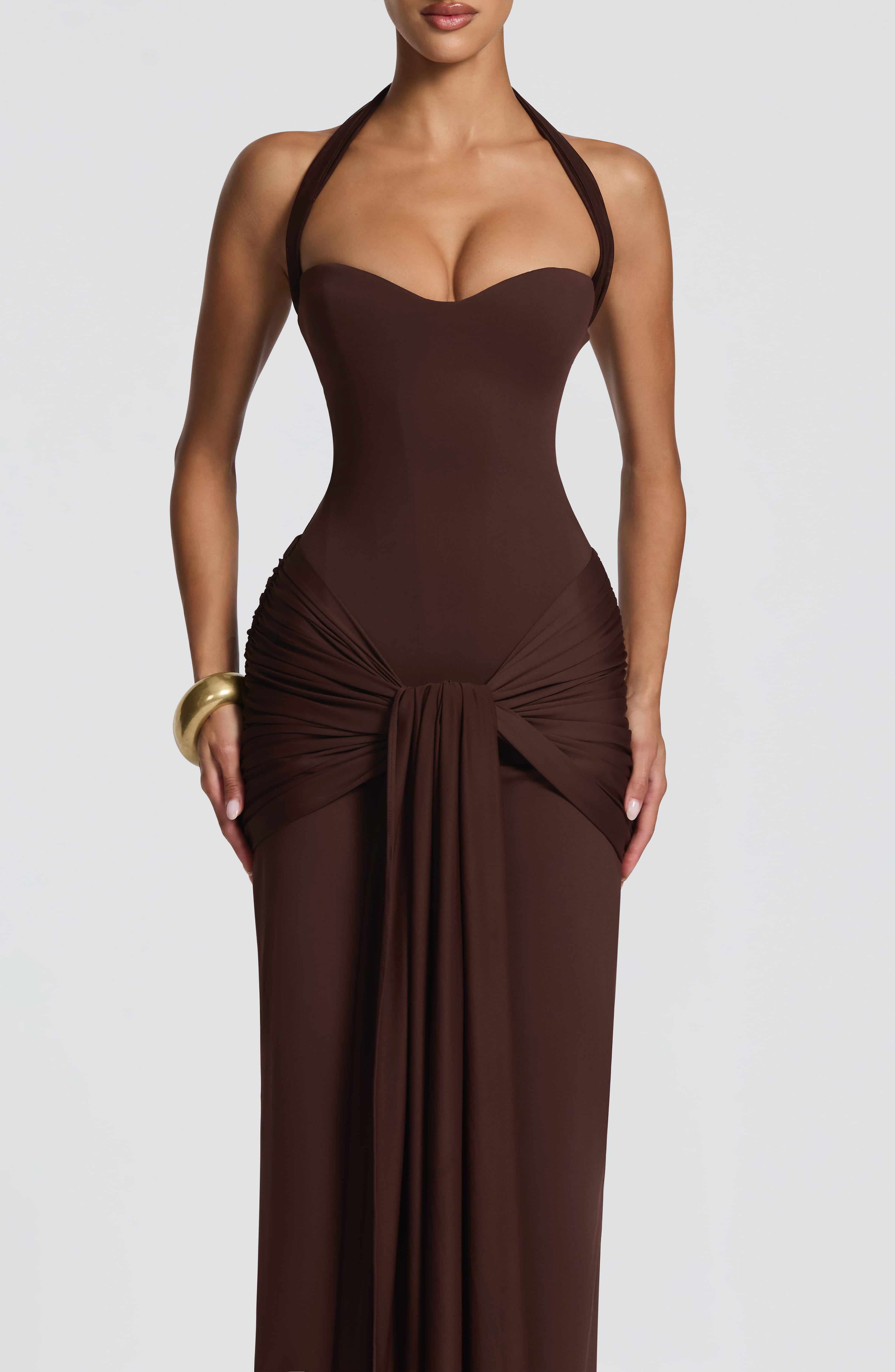 Elegant Maxi Dresses for Women with Strapless Sweetheart Design | Flattering Fit for Special Occasions