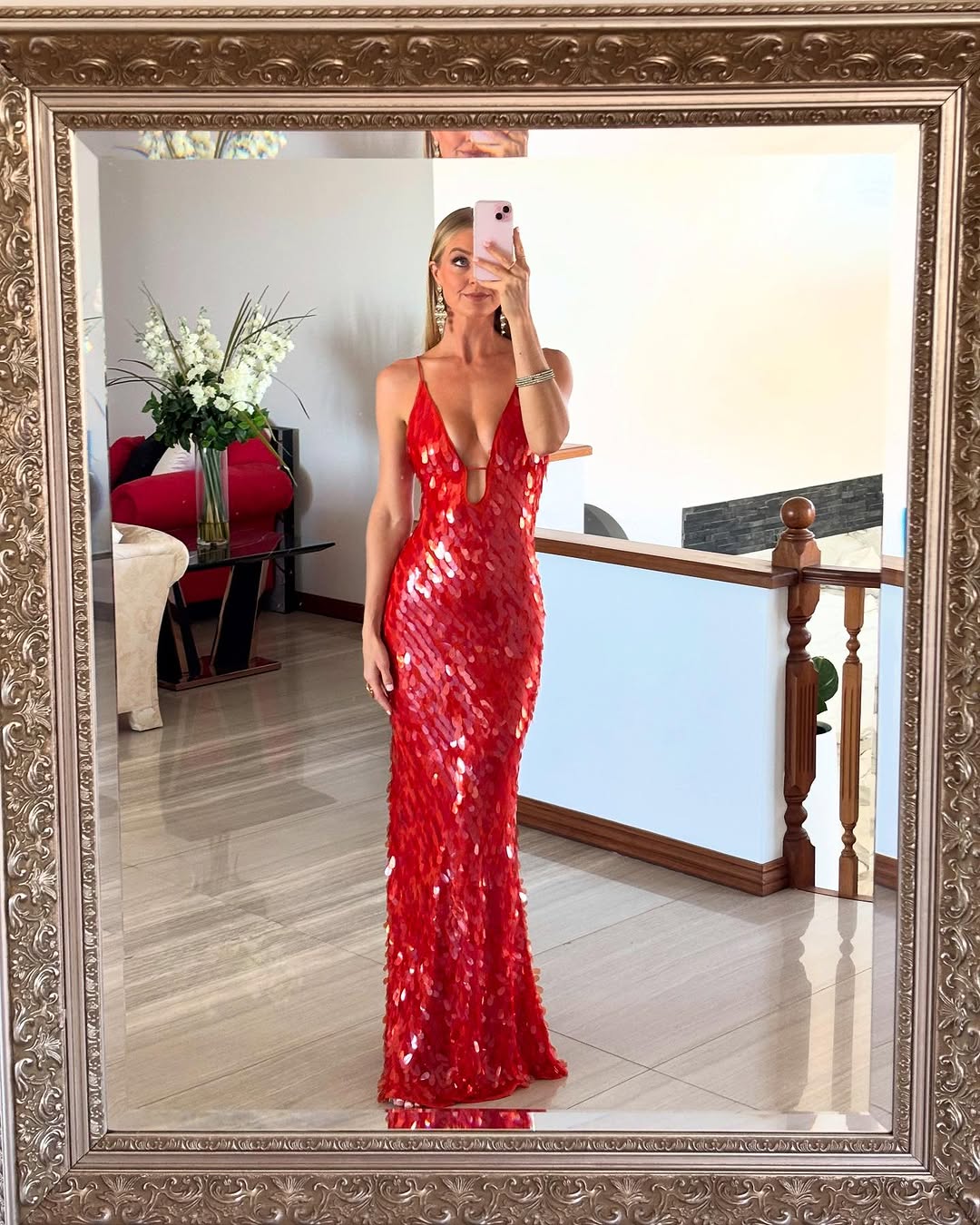 Elegant Sequin Women's Dress with Backless Design | Stunning Wedding Guest Cocktail Dress for Special Occasions