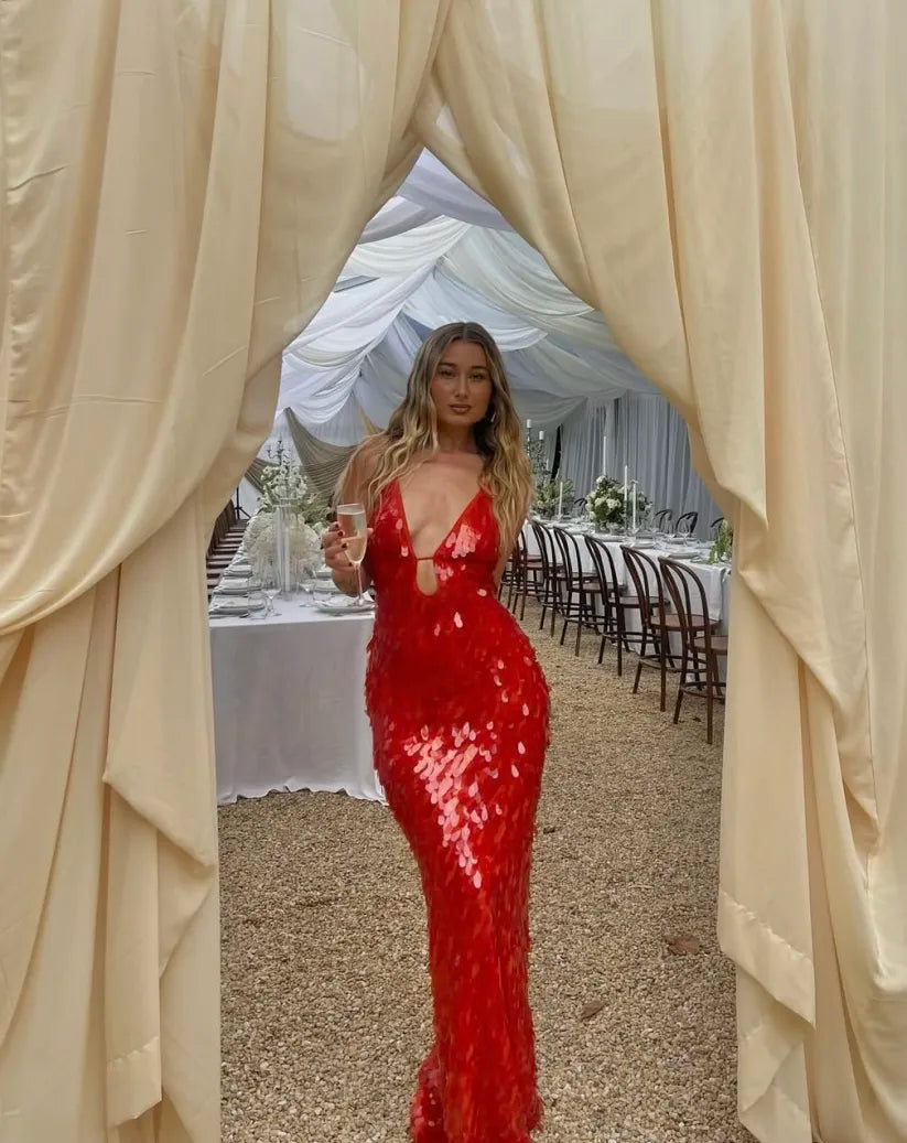 Elegant Sequin Women's Dress with Backless Design | Stunning Wedding Guest Cocktail Dress for Special Occasions