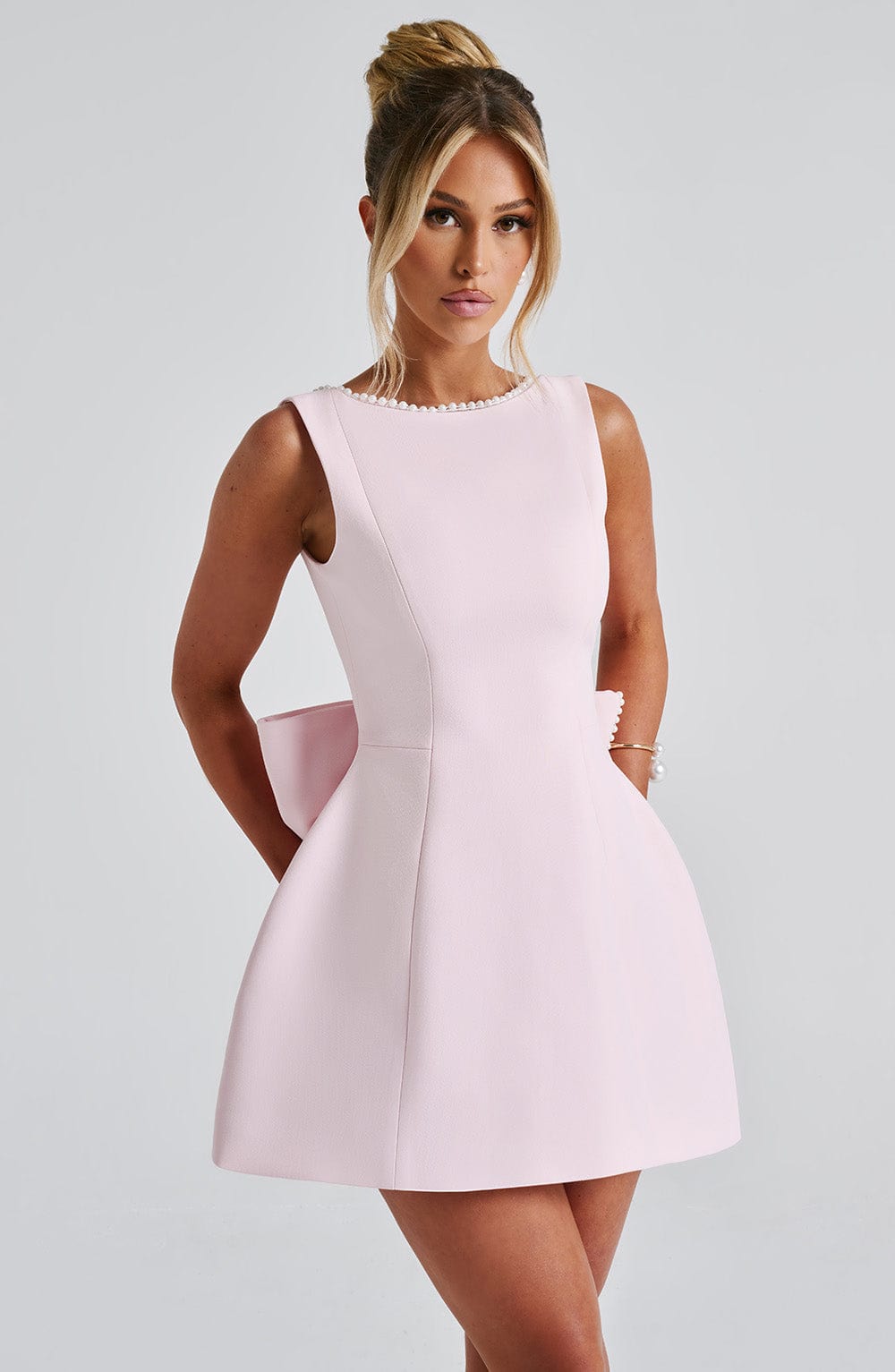 Elegant Women's Mini Dress with Structured Design & Sleeveless Neckline | Perfect for Cocktail Parties and Celebrations 1