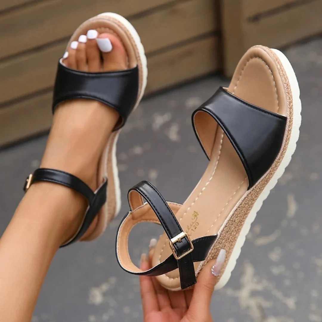 Elegant Women's Sandals with Cushioned Base | Versatile Comfort for All-Day Wear