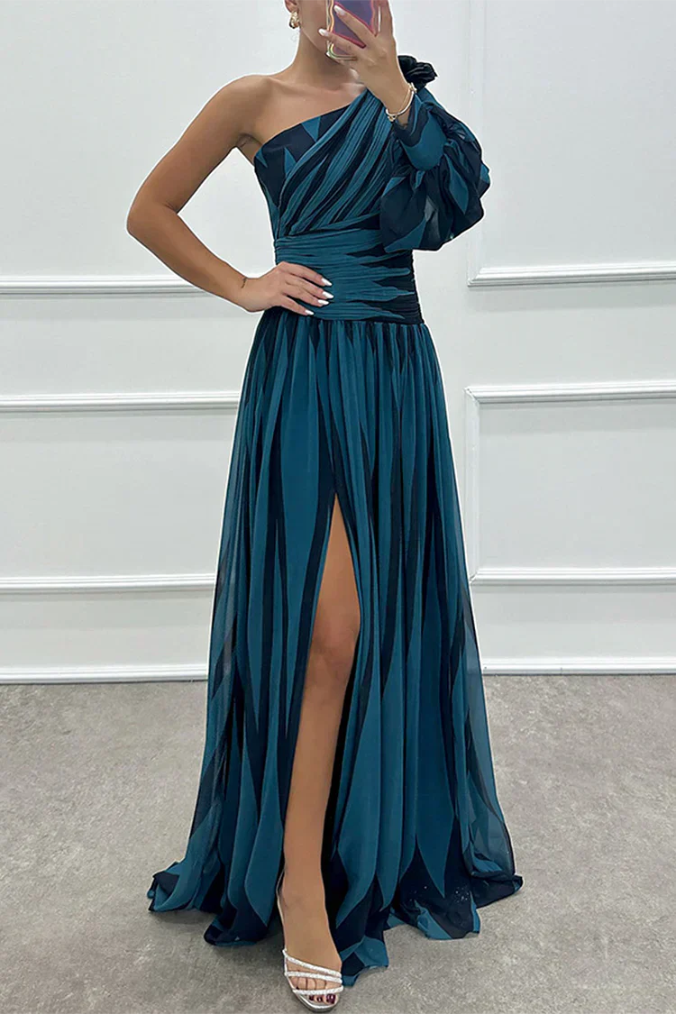 Elegant | One Shoulder Maxi Dress with Flattering Striped Pattern | Stylish Long Dress for Effortless Elegance