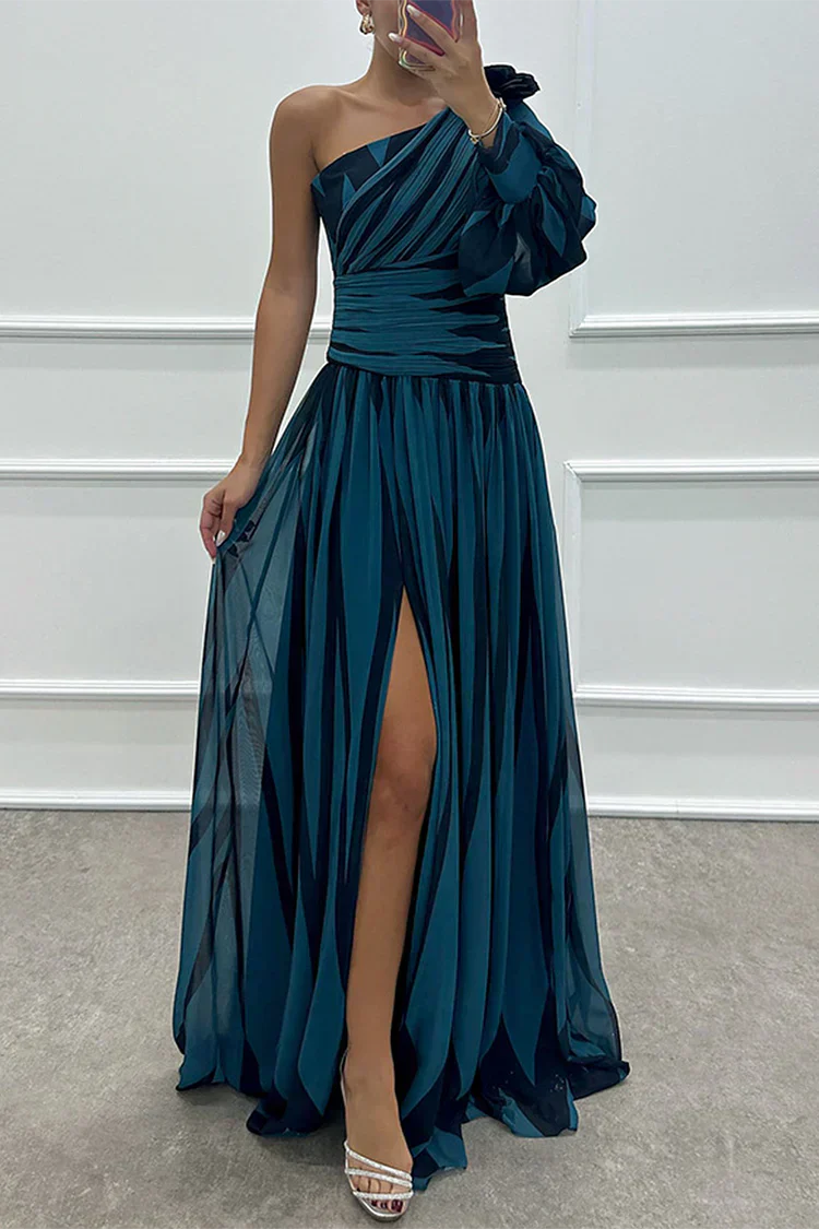Elegant | One Shoulder Maxi Dress with Flattering Striped Pattern | Stylish Long Dress for Effortless Elegance