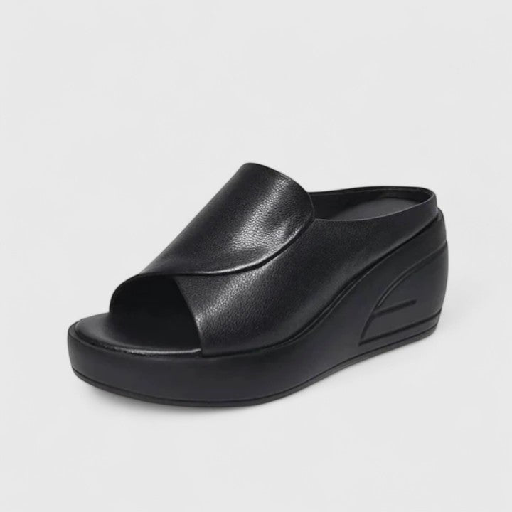 Esther™ | Orthopedic Wedge Sandals for Women with Cushioned Support | Stylish Black Wedge Heels for All-Day Comfort