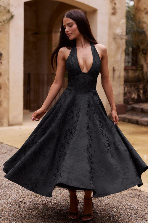 Genevieve™ | Women's Maxi Dress with Flared Skirt & Halterneck Design | Elegant Summer Dress for Celebrations