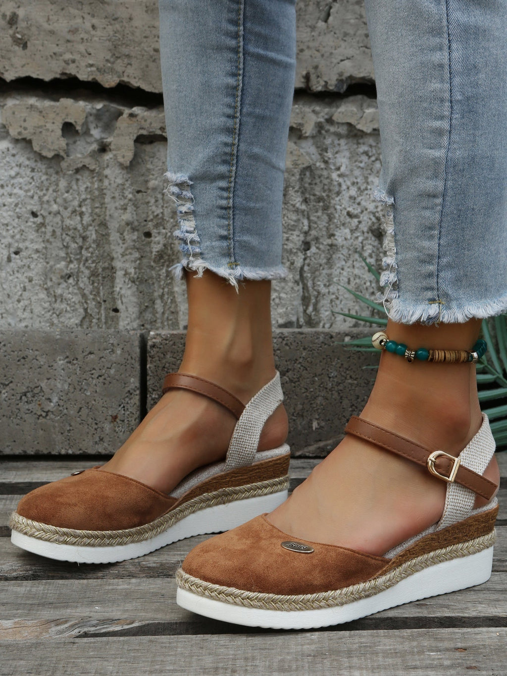 Ruby Chic | Women's Sandals with Cushioned Footbed | Orthopedic Comfort for Stylish All-Day Wear
