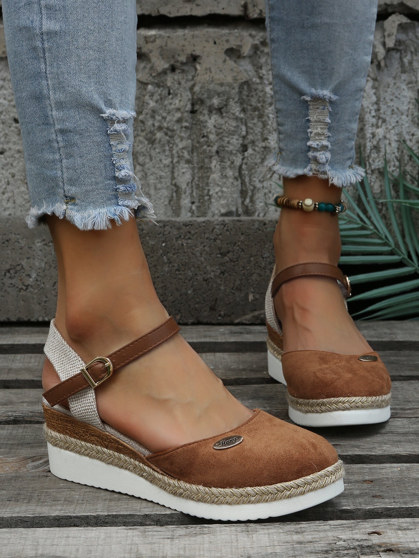 Ruby Chic | Women's Sandals with Cushioned Footbed | Orthopedic Comfort for Stylish All-Day Wear