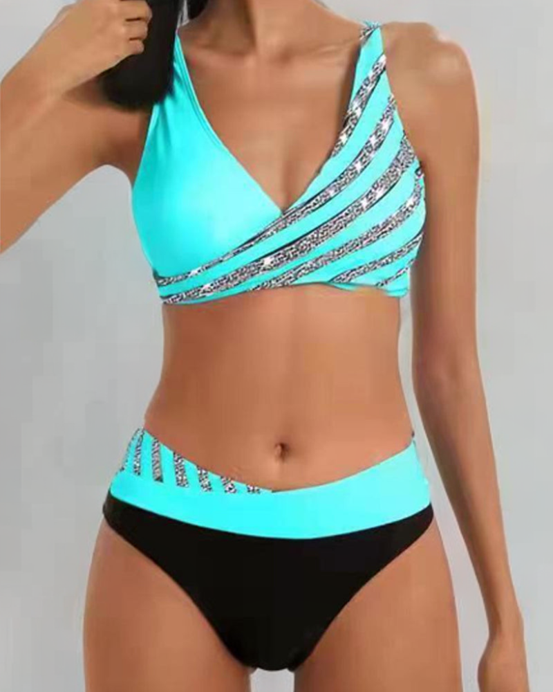 Solange | Women's Bikini Set with Flattering Fit & Vibrant Print | Stylish Swimwear for Summer Fun