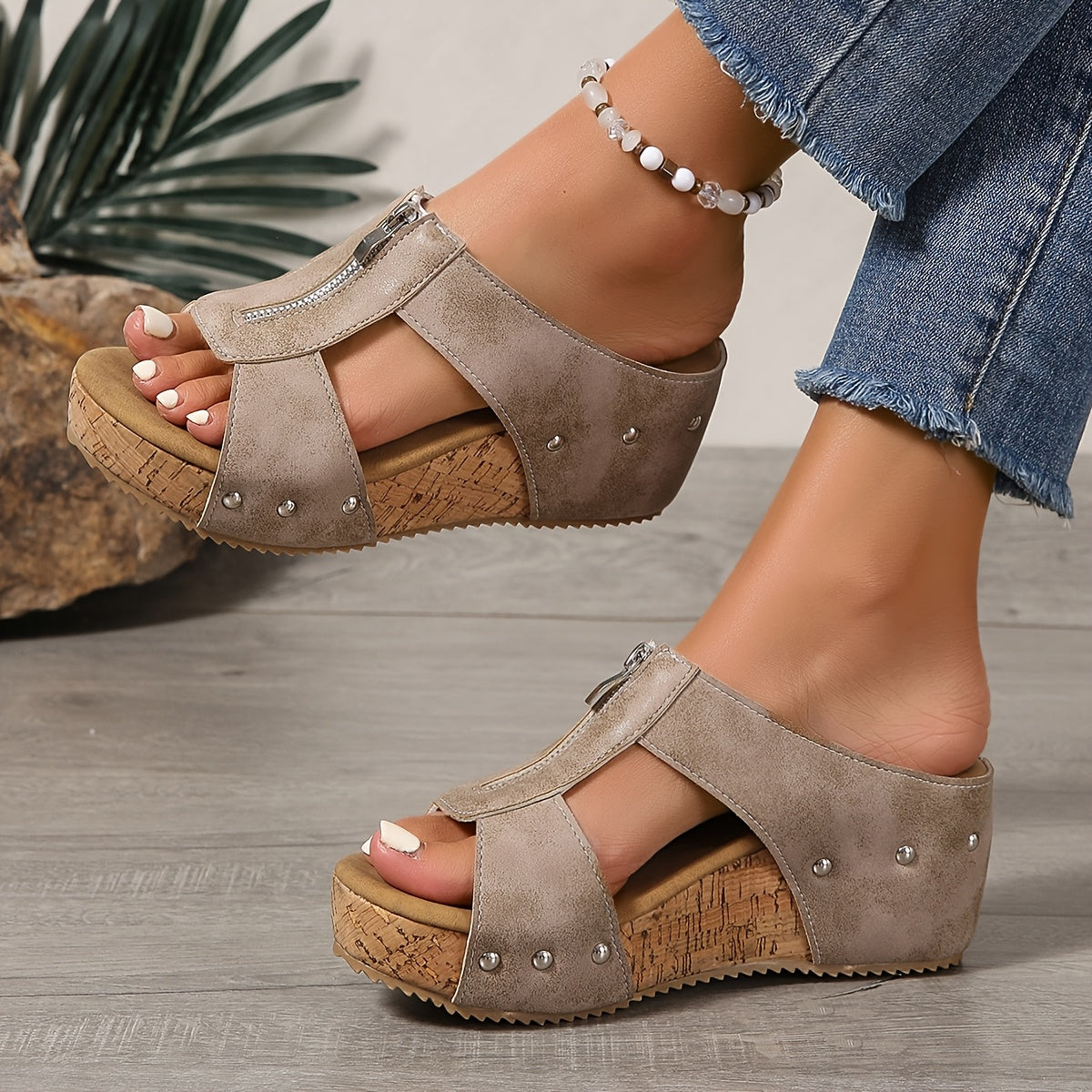 Vintage Charm | Women's Platform Sandals with Cushioned Support | Stylish Comfort for All-Day Wear