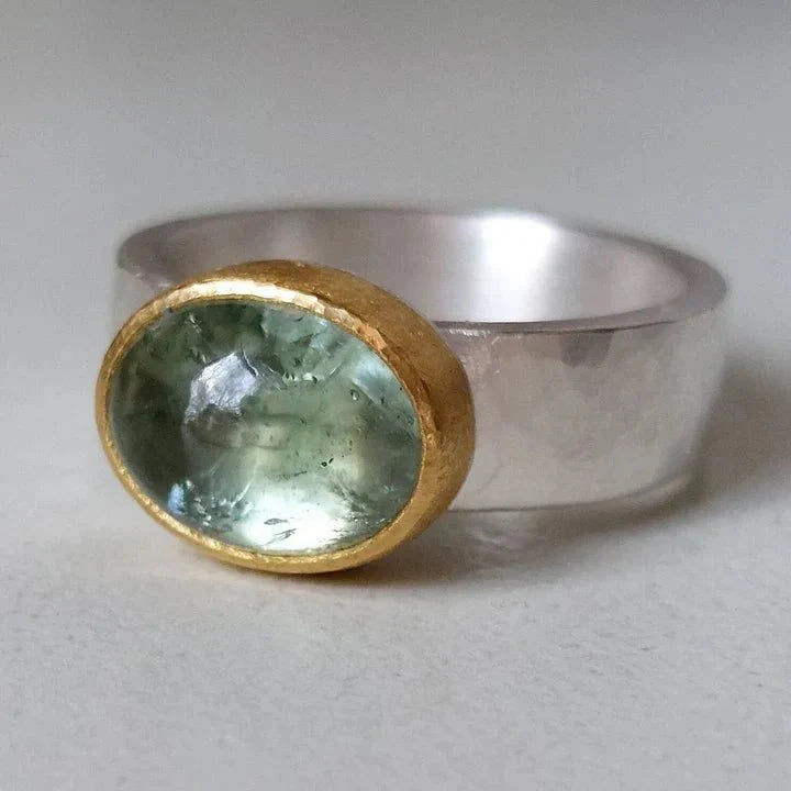 Vintage Rounded Stone Ring | Elegant Design with Unique Stone | Timeless Jewelry for Sophisticated Style 0