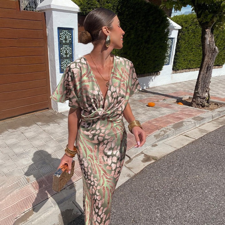 Waverly Collection | Women's Dress with Flattering Silhouette | Elegant Cocktail Dress for Timeless Beauty